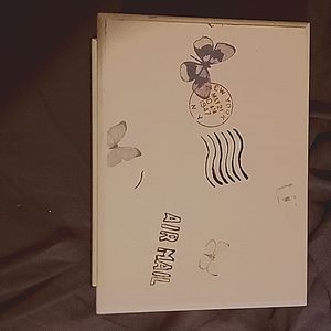 Mail holder, tan, 8 by 5